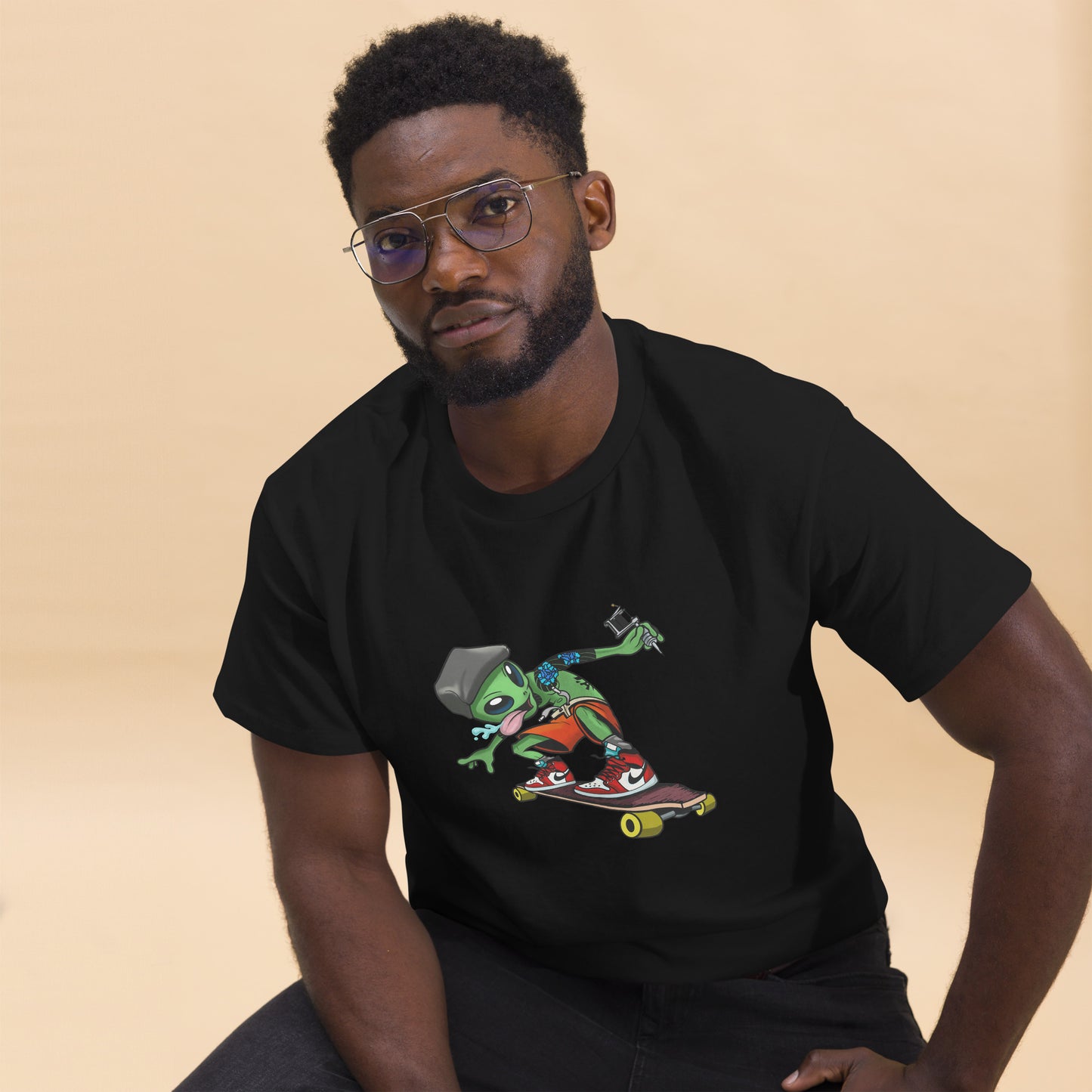 Alien Skater Men's classic tee