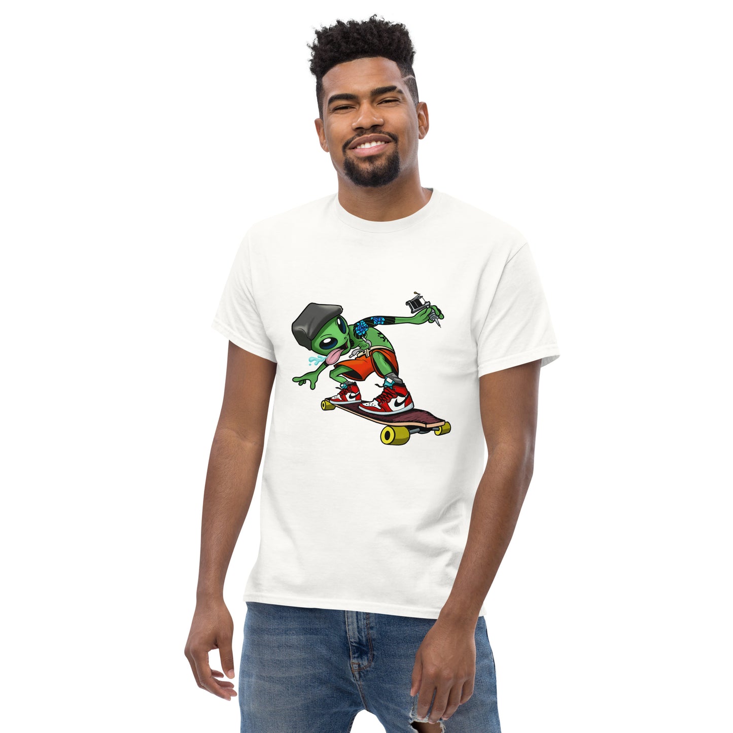 Alien Skater Men's classic tee